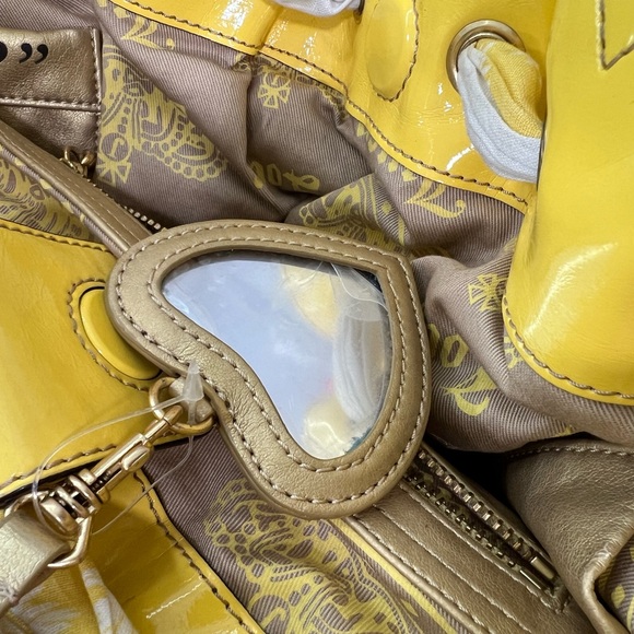 -Vintage RARE HTF Juicy Couture Butter cup Daisy Bee handbag. - Picture 6 of 17